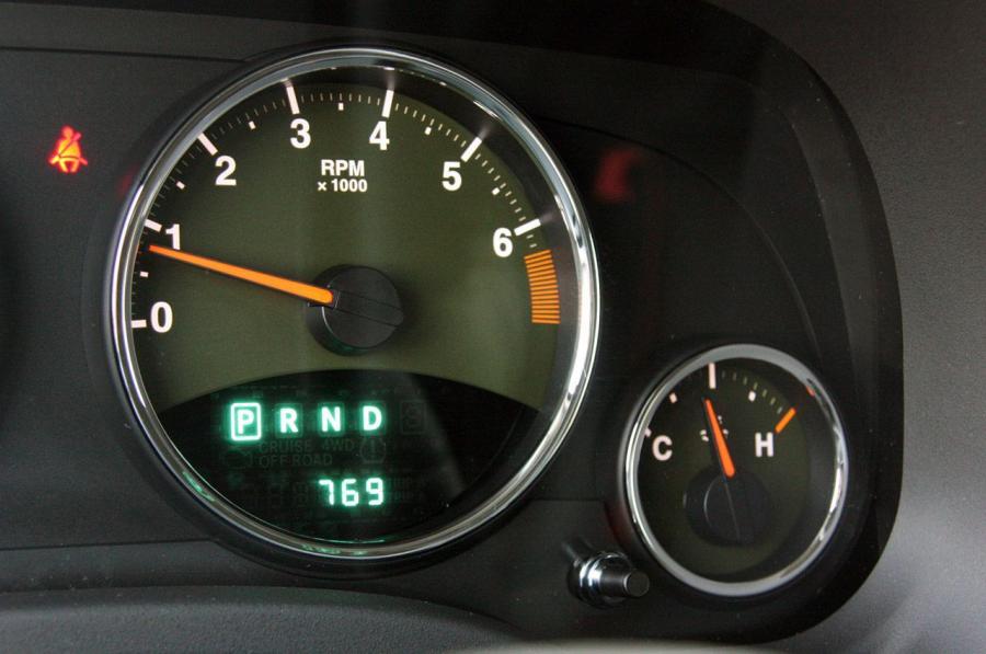  Jeep Compass 2011 года  (фото 55 из 97)